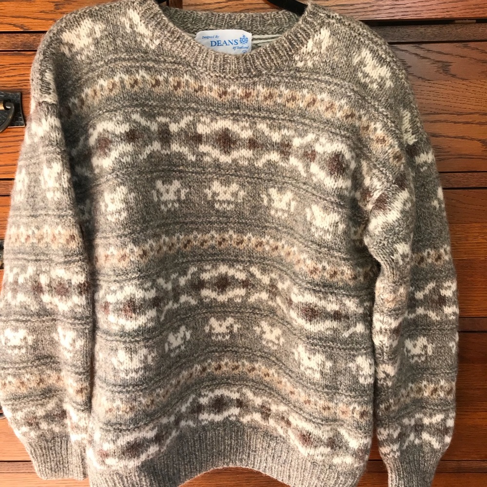 100% Shetland wool sweater made in Scotland